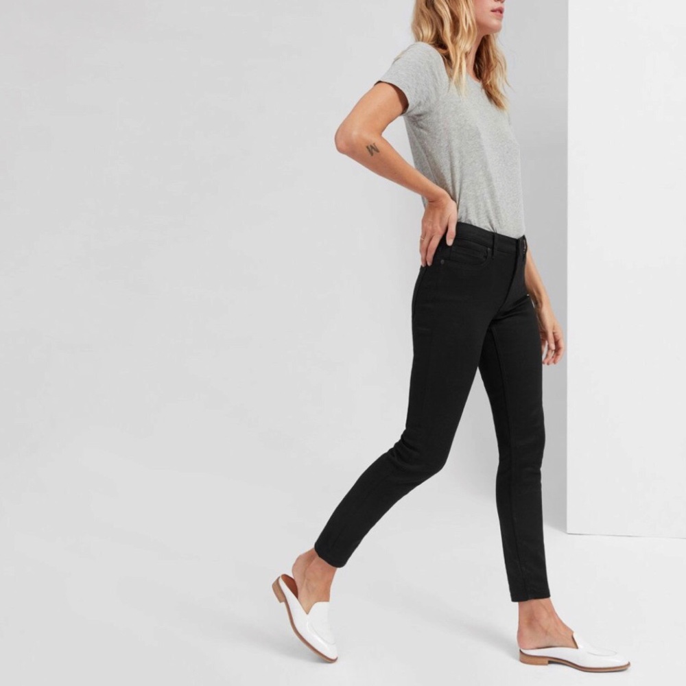 Everlane. Mid-Rise Skinny Jean (Ankle).